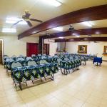 images/grid_galleries/Truk_Stop_meeting_room.jpg